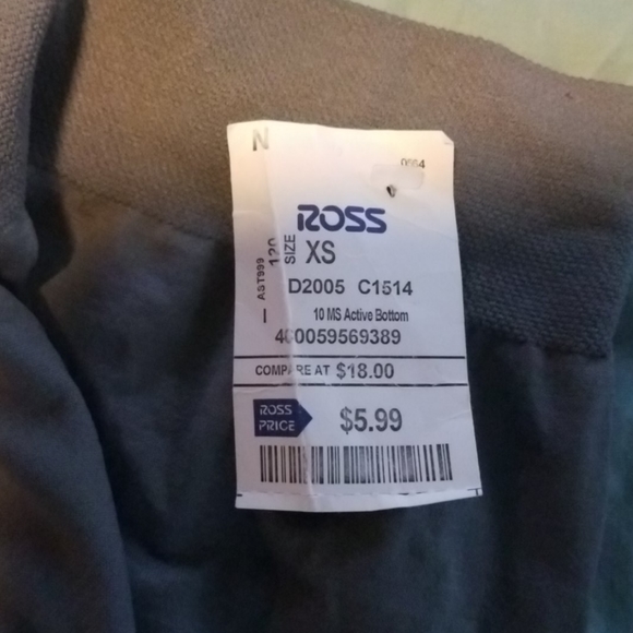 NWT Grey leggings - Picture 2 of 2